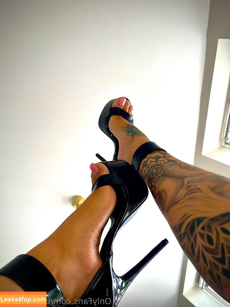 bimbo_nicki / nikibimbo leaked photo photo #0035