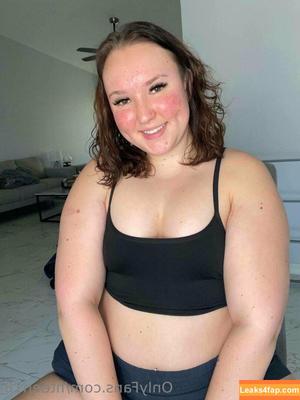 bisexualcollegegirl photo #0040