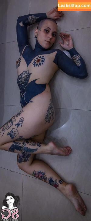 Blackmily photo #0018