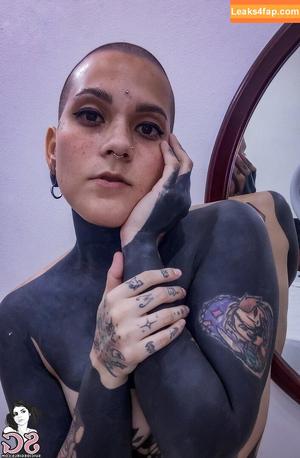 Blackmily photo #0024