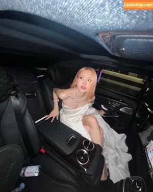 Blackpink Deepfake photo #0389