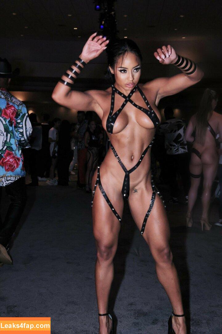 BlackTapeProject / girlsofblacktape leaked photo photo #0041