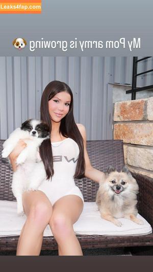 Blaire White photo #0262