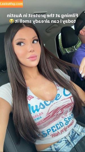 Blaire White photo #0264