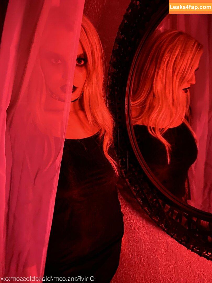 Blake Blossom / blake / blake_blossom.b / blakeblossomxxx / https: leaked photo photo #0907