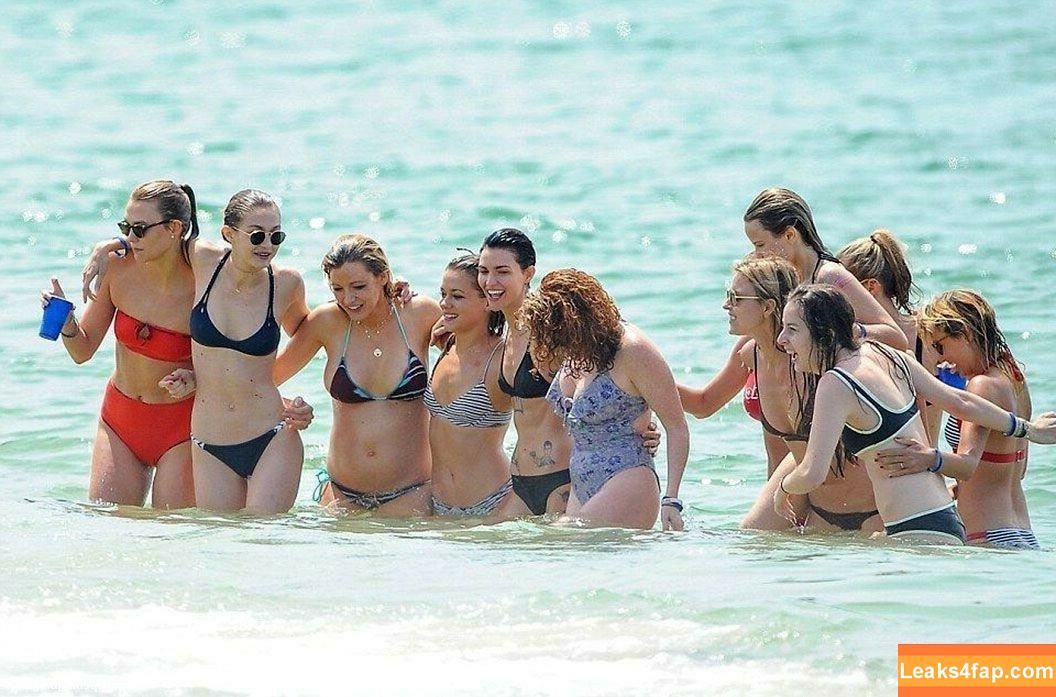 Blake Lively / blakelively слитое фото фото #0168