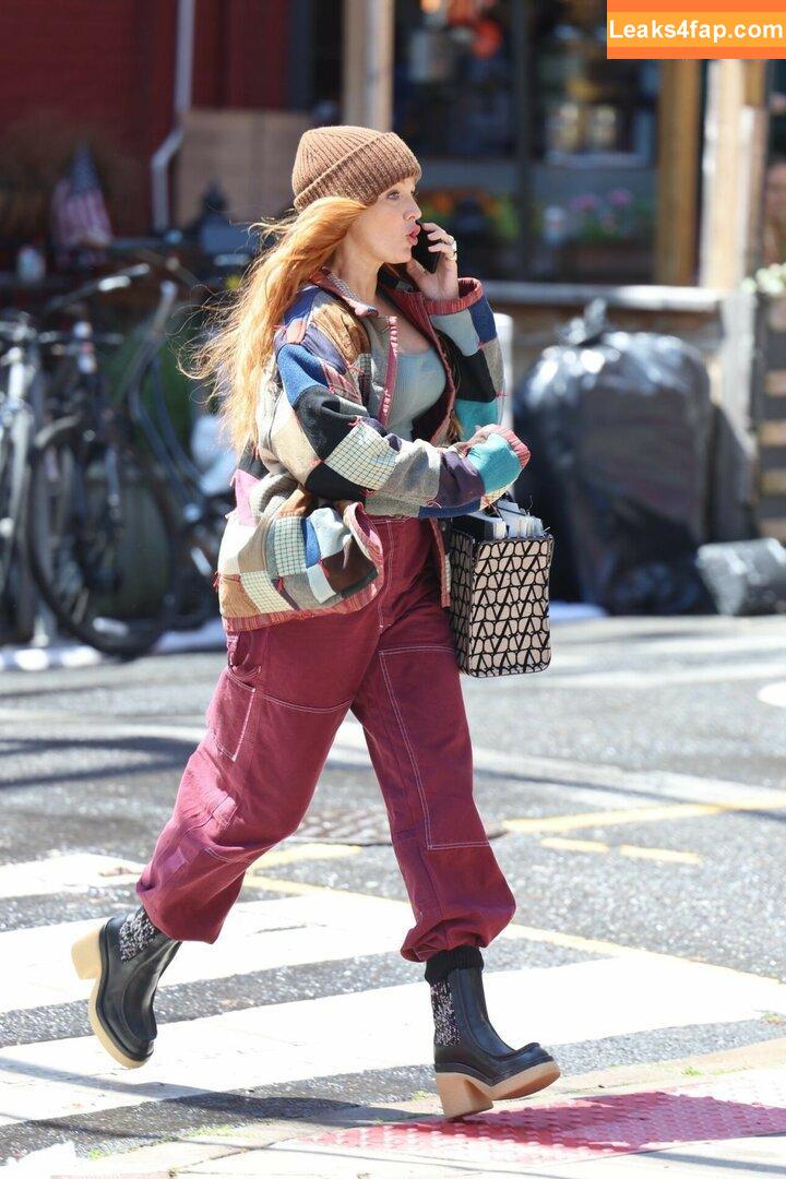 Blake Lively / blakelively слитое фото фото #0342