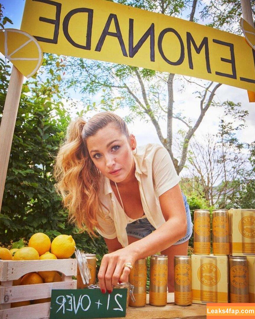 Blake Lively / blakelively слитое фото фото #0348