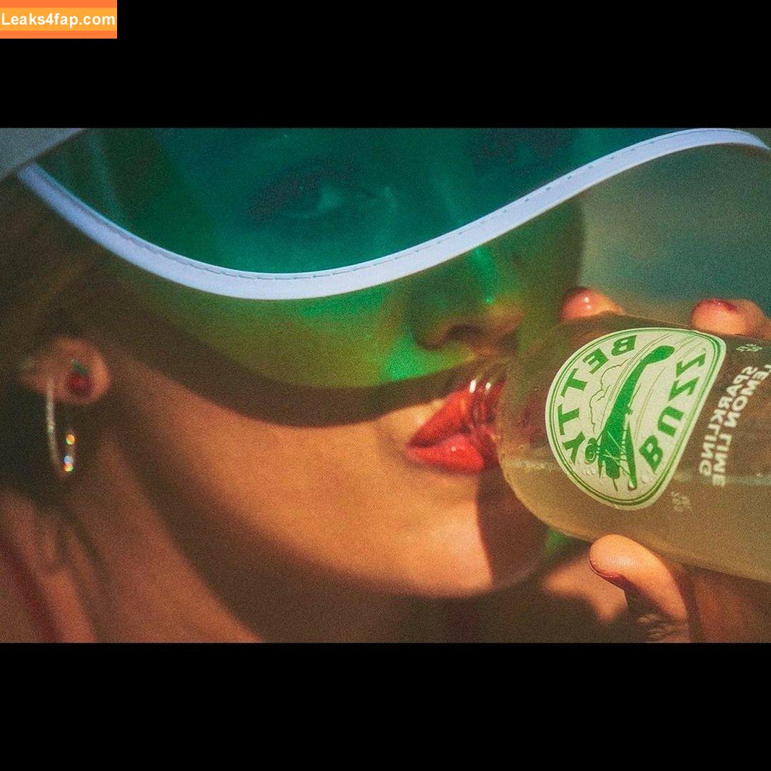 Blake Lively / blakelively слитое фото фото #0365