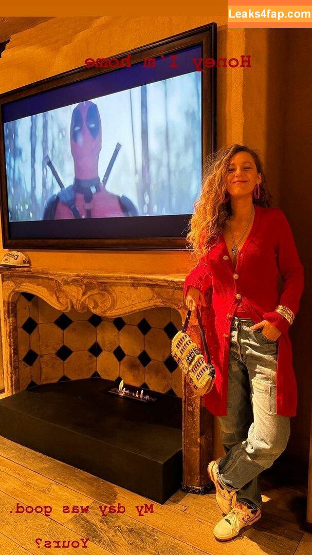 Blake Lively / blakelively leaked photo photo #0441