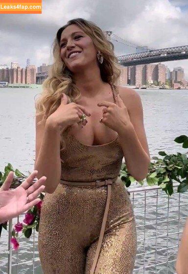 Blake Lively / blakelively leaked photo photo #0572