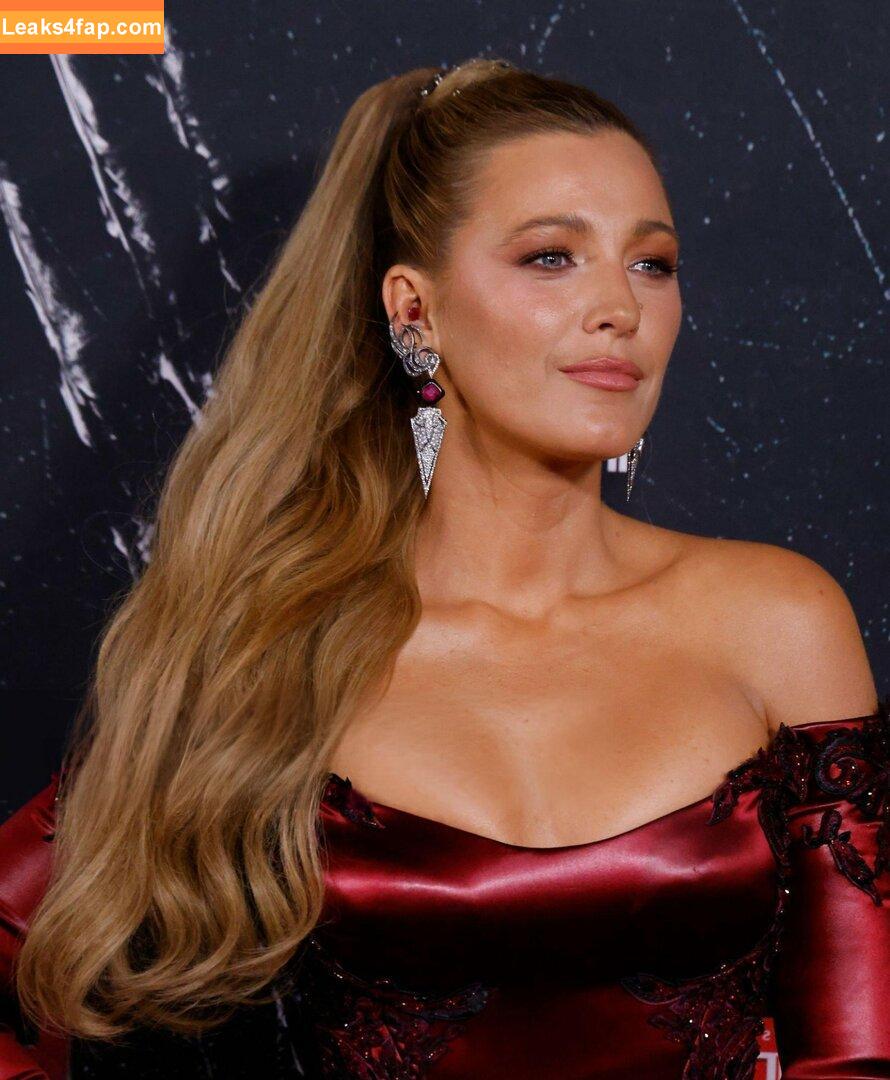 Blake Lively / blakelively leaked photo photo #0644