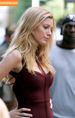 Blake Lively photo #0475