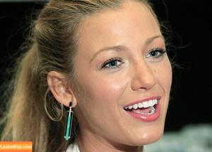 Blake Lively photo #0490