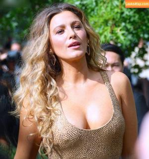 Blake Lively photo #0574