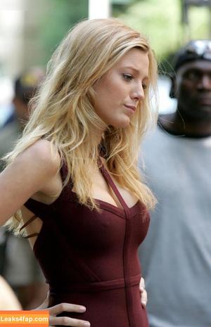 Blake Lively photo #0956