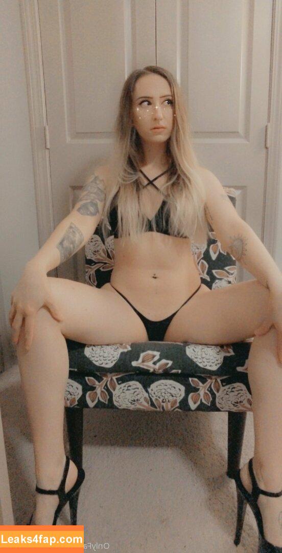 blamevalerie /  leaked photo photo #0019