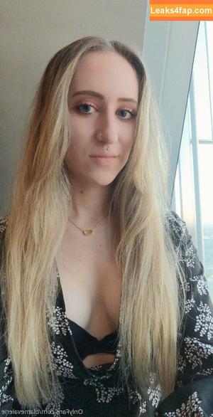 blamevalerie photo #0022