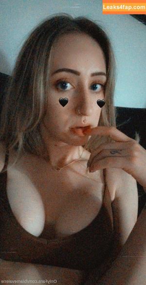 blamevalerie photo #0053