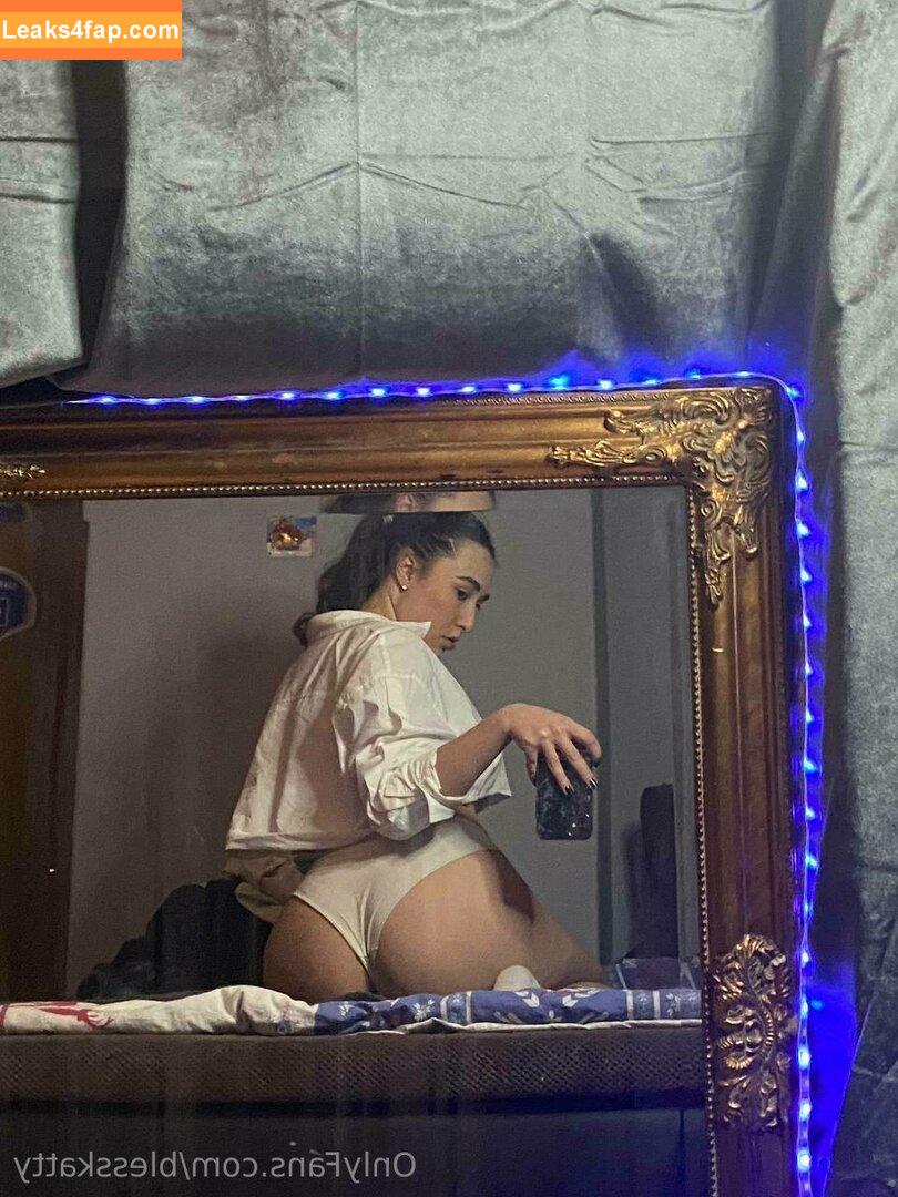 blesskatty / easekate / hithatskate leaked photo photo #0040