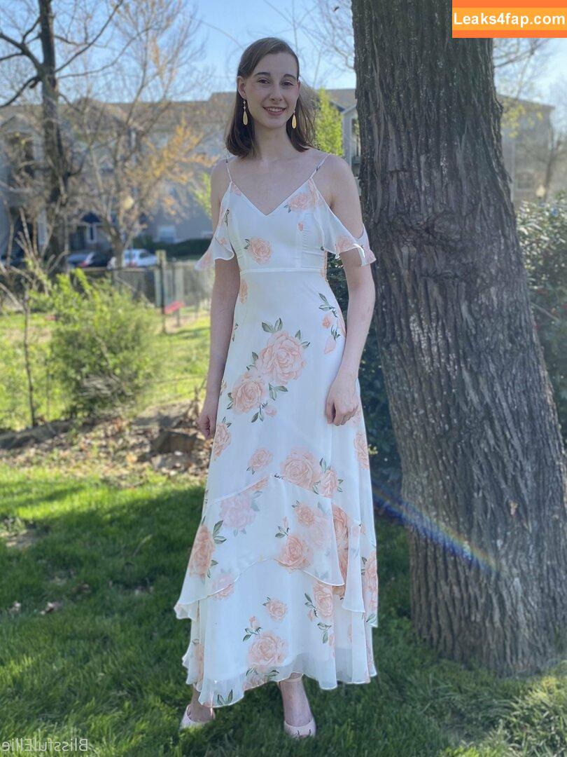 blissfulellie /  leaked photo photo #0036