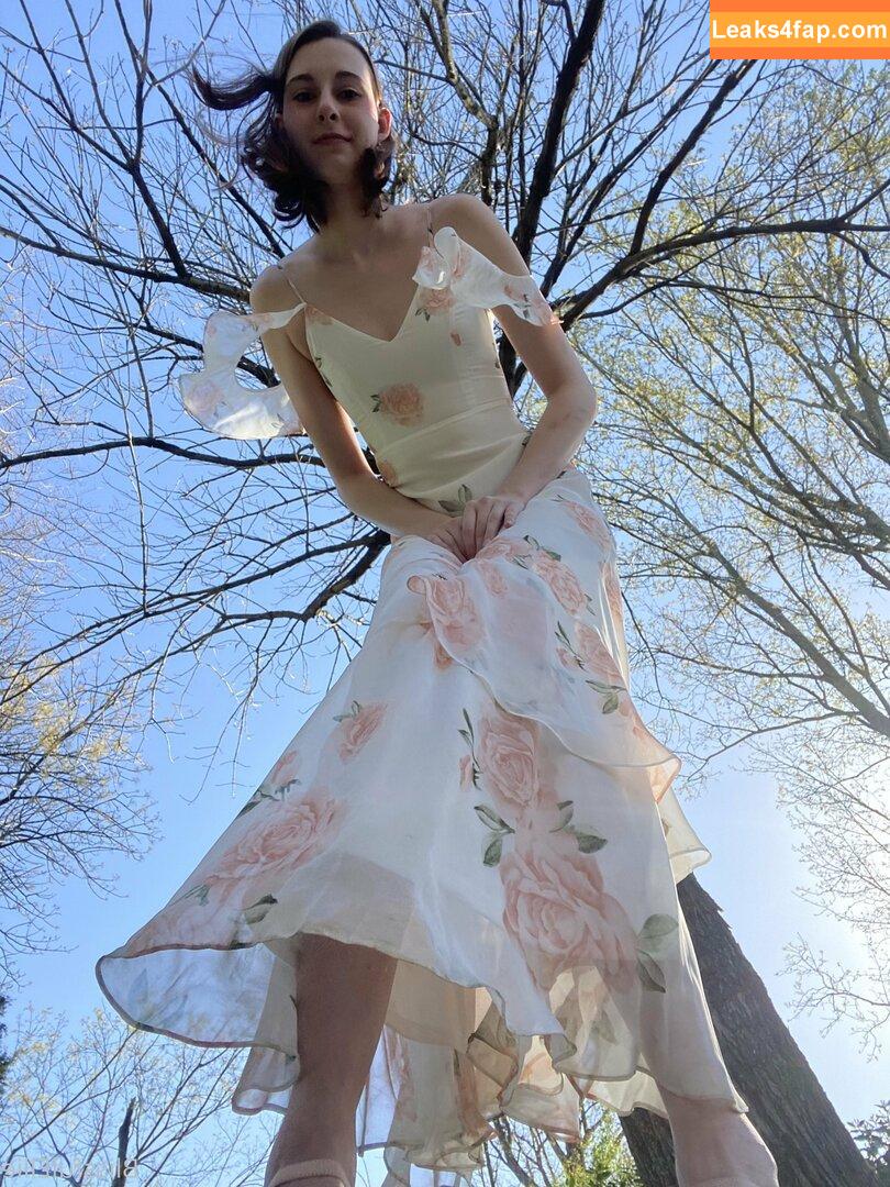 blissfulellie /  leaked photo photo #0046