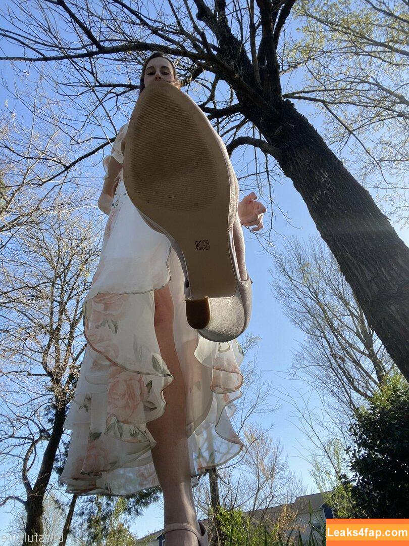 blissfulellie /  leaked photo photo #0051