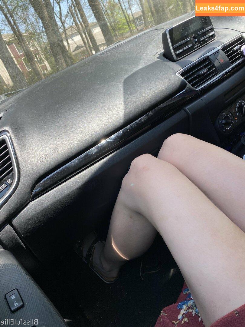 blissfulellie /  leaked photo photo #0054
