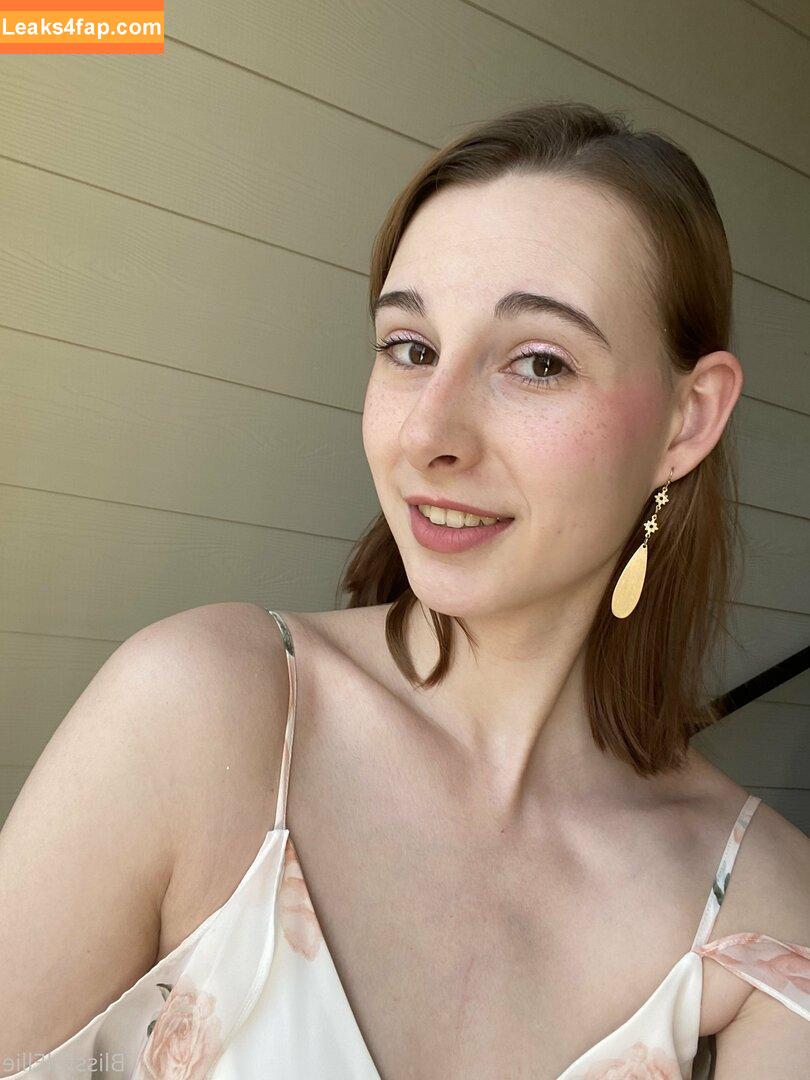blissfulellie /  leaked photo photo #0062