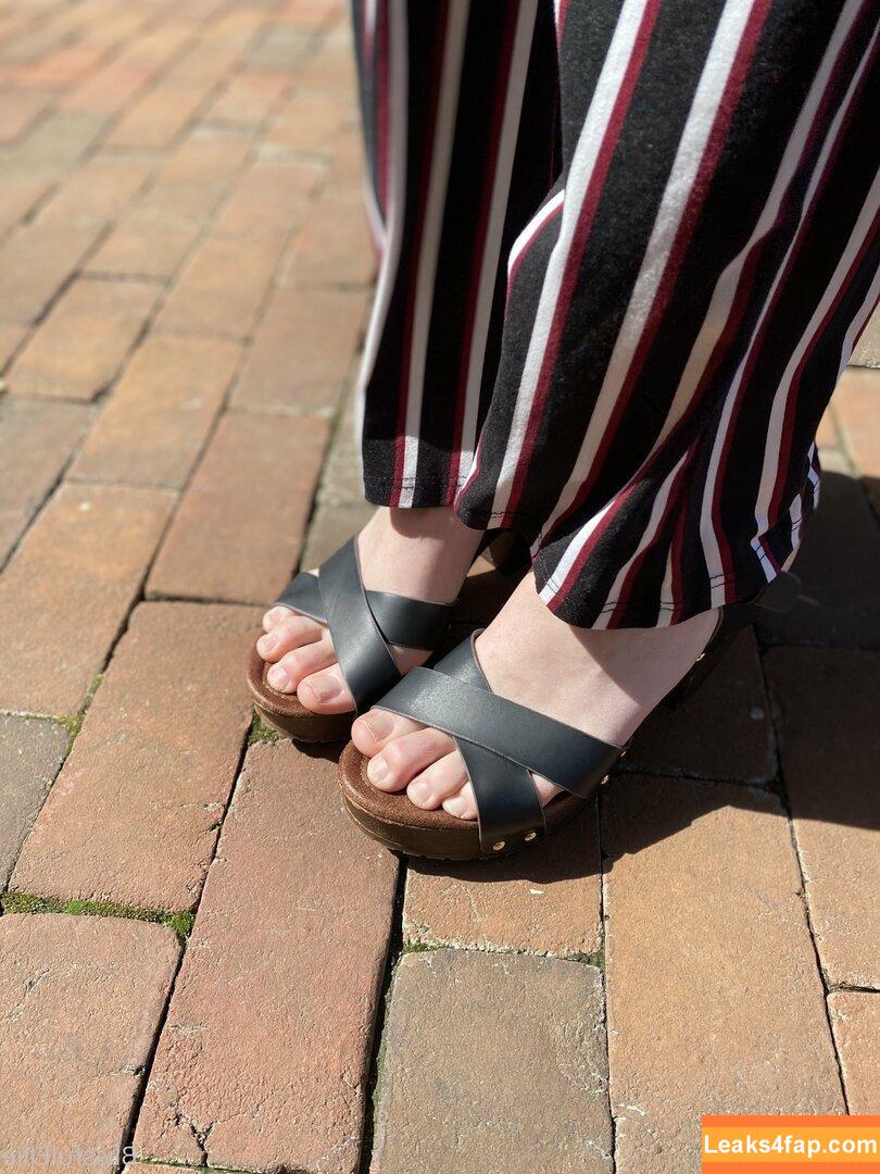 blissfulellie /  leaked photo photo #0068