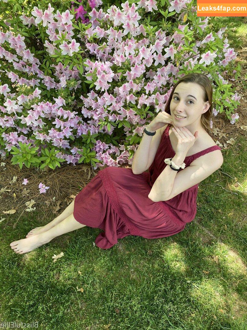 blissfulellie /  leaked photo photo #0103