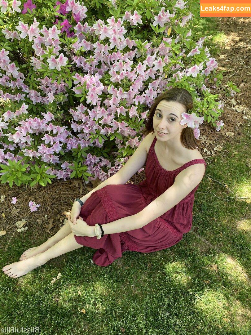 blissfulellie /  leaked photo photo #0105