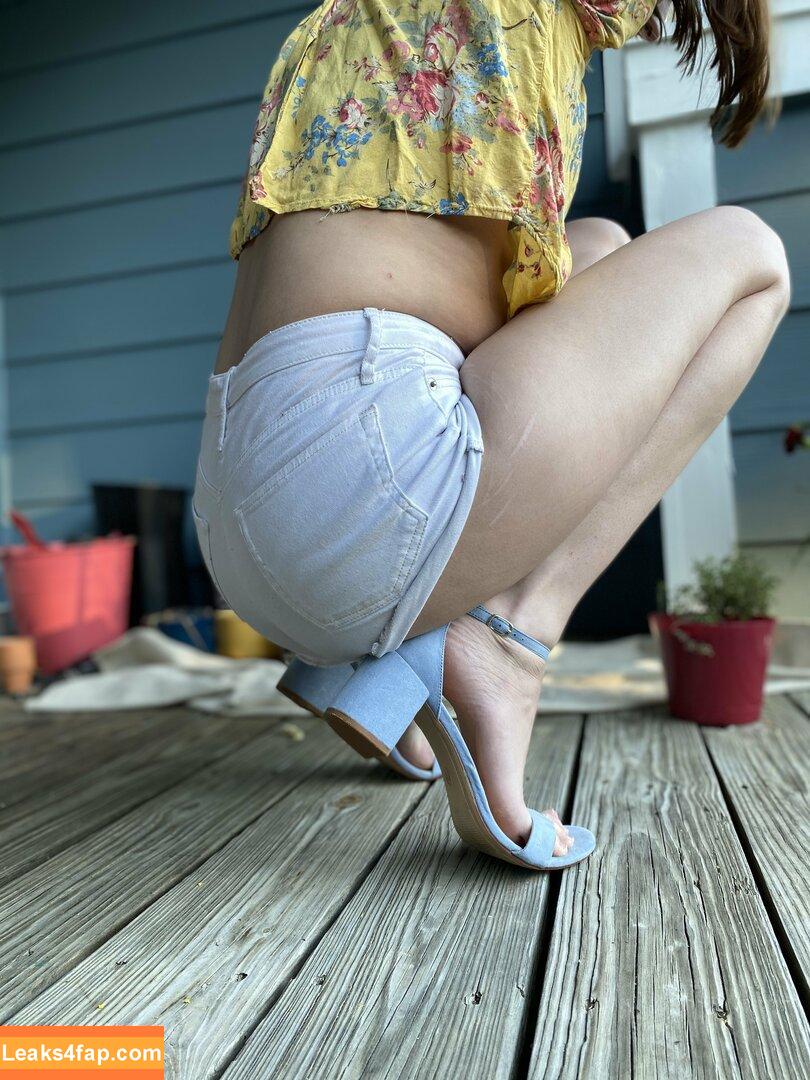 blissfulellie /  leaked photo photo #0140