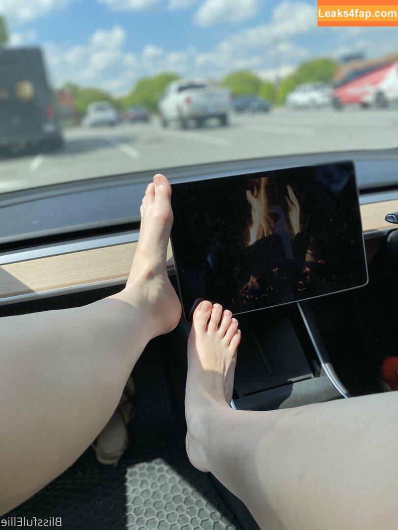 blissfulellie /  leaked photo photo #0156