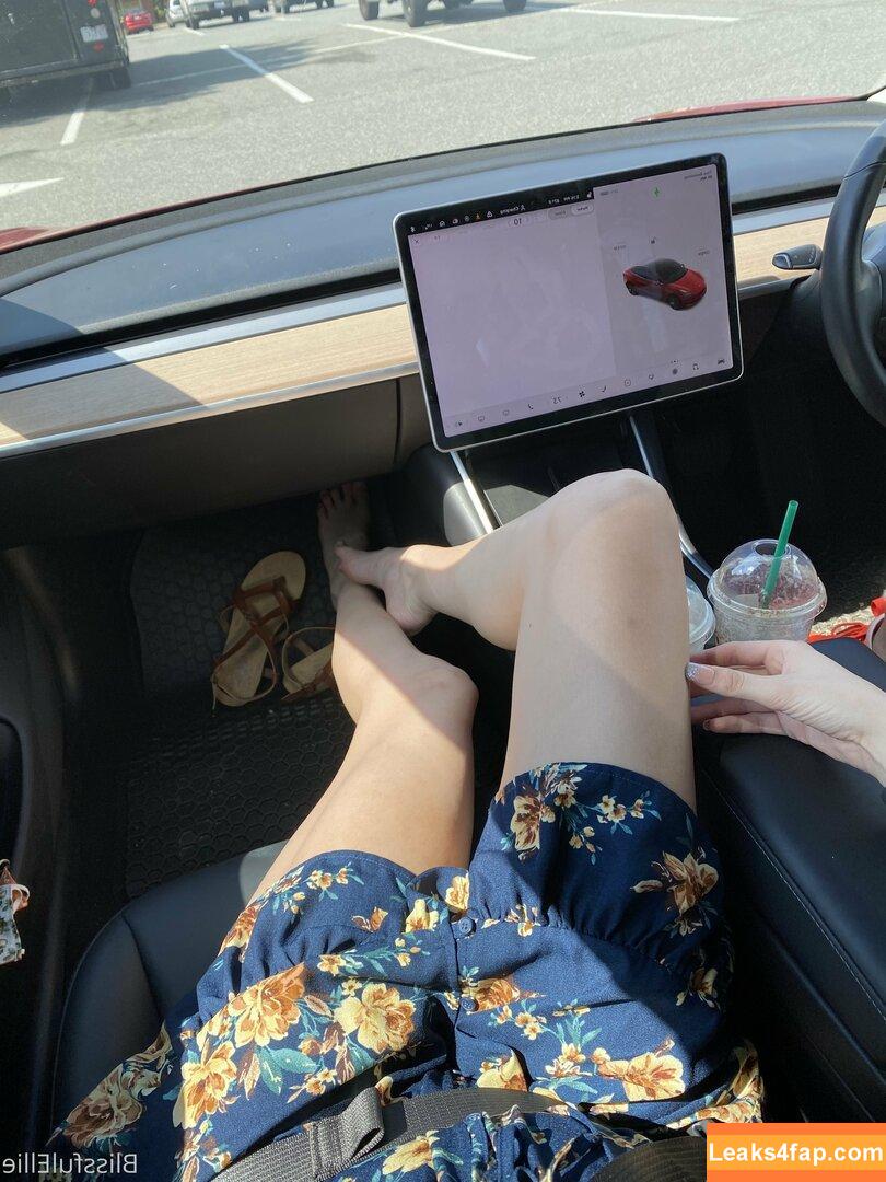 blissfulellie /  leaked photo photo #0160