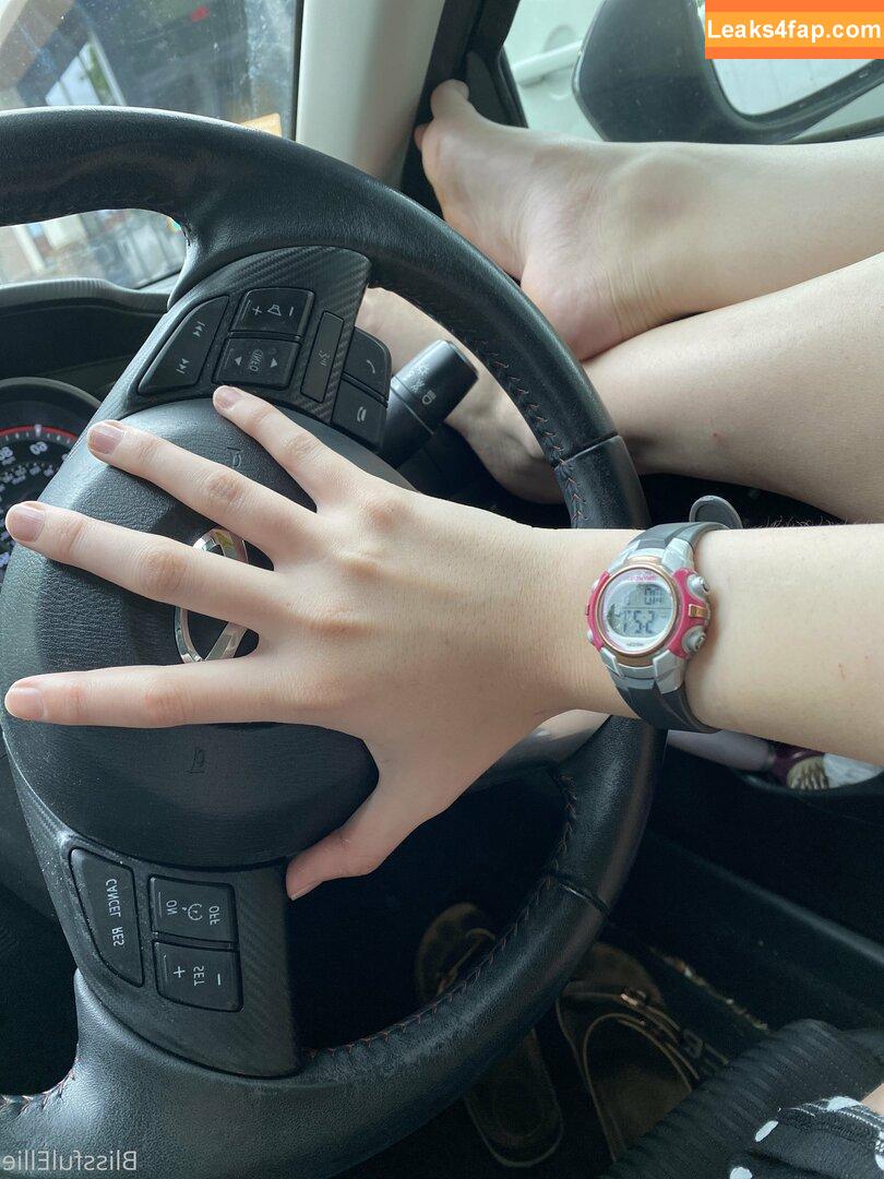 blissfulellie /  leaked photo photo #0167