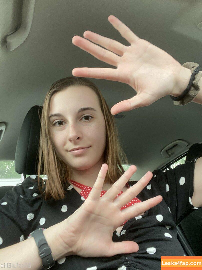 blissfulellie /  leaked photo photo #0168