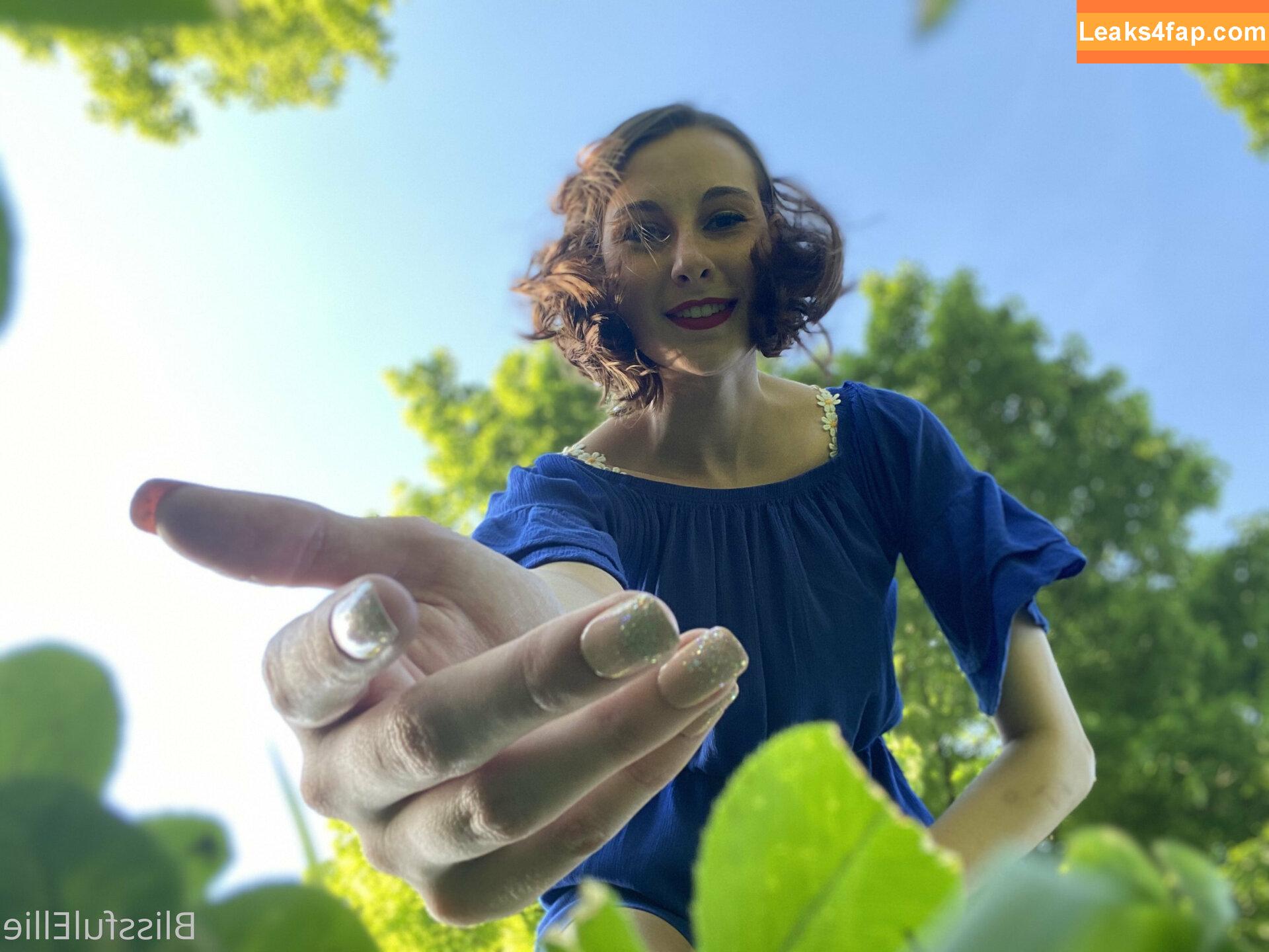 blissfulellie /  leaked photo photo #0186