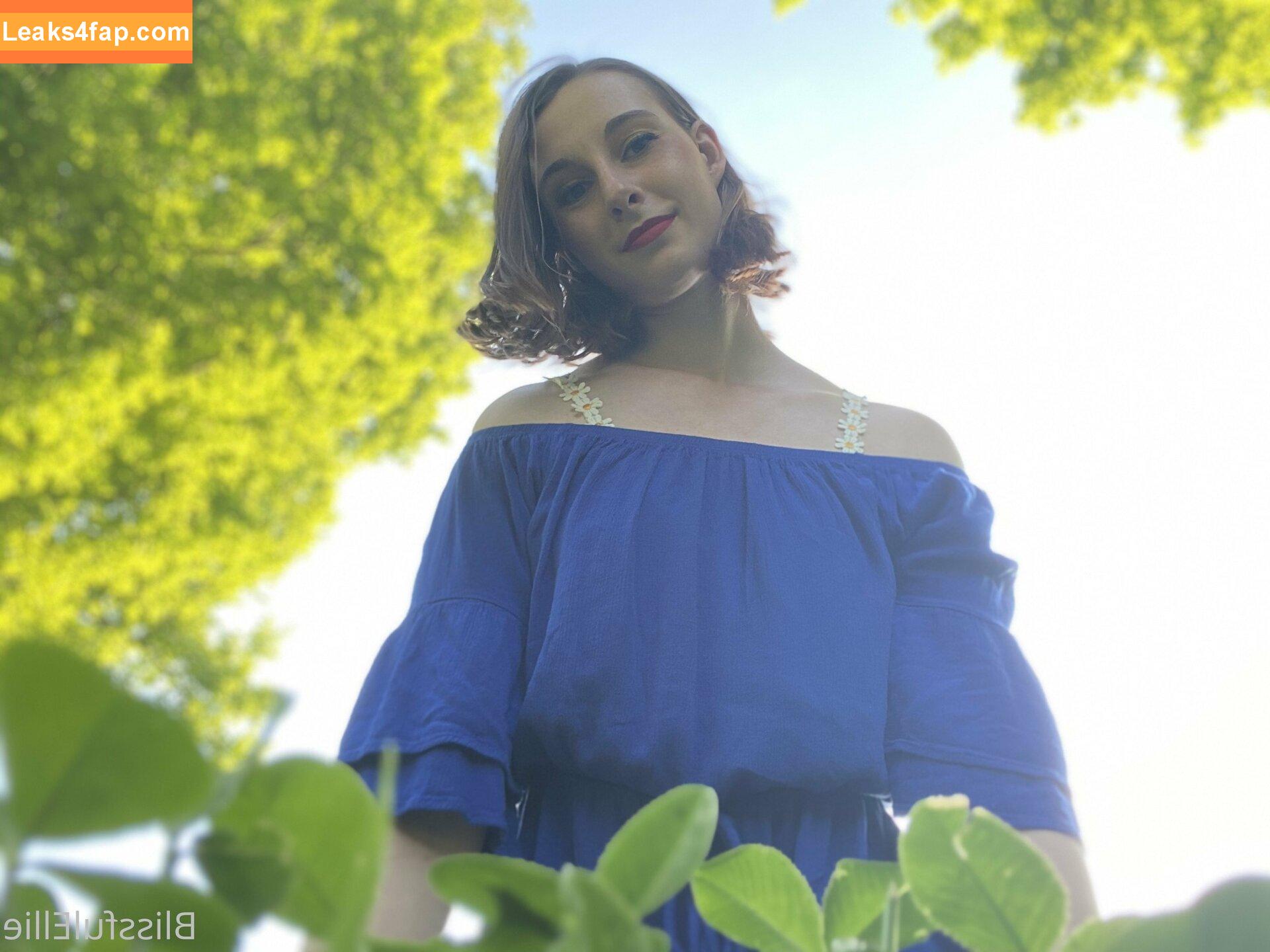 blissfulellie /  leaked photo photo #0196