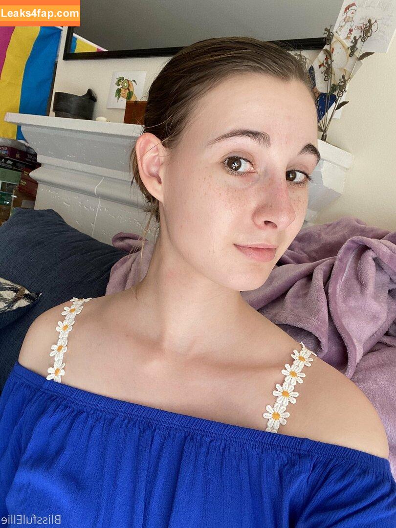 blissfulellie /  leaked photo photo #0205