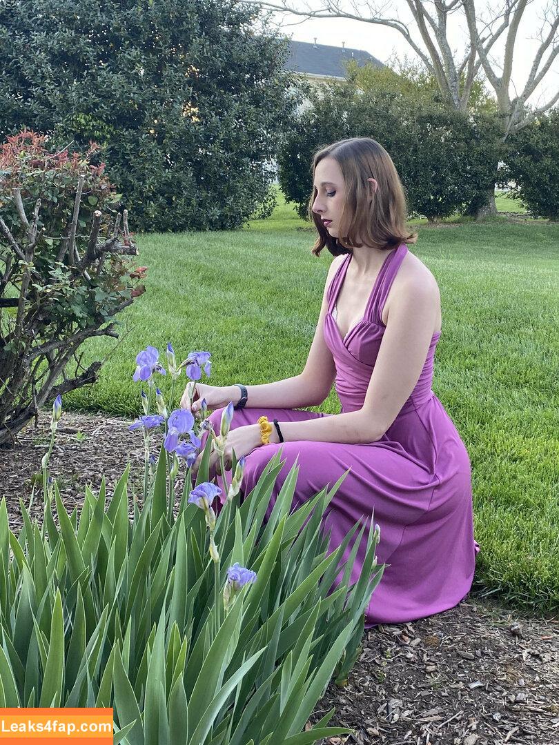 blissfulellie /  leaked photo photo #0215