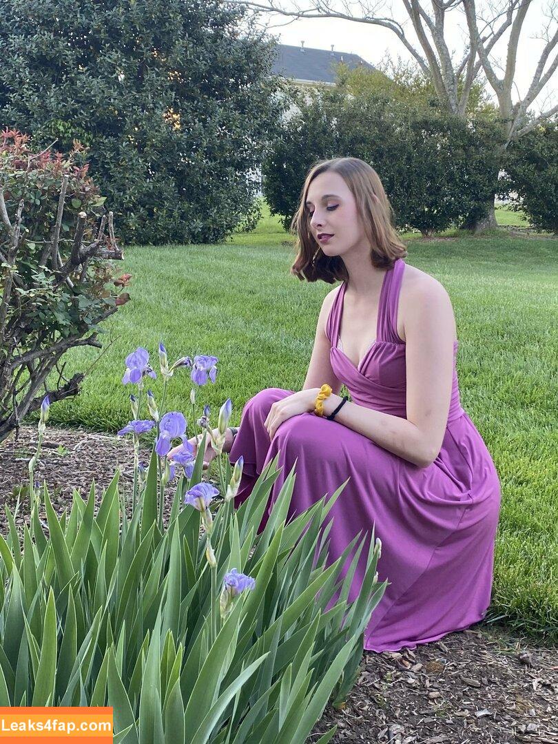 blissfulellie /  leaked photo photo #0216