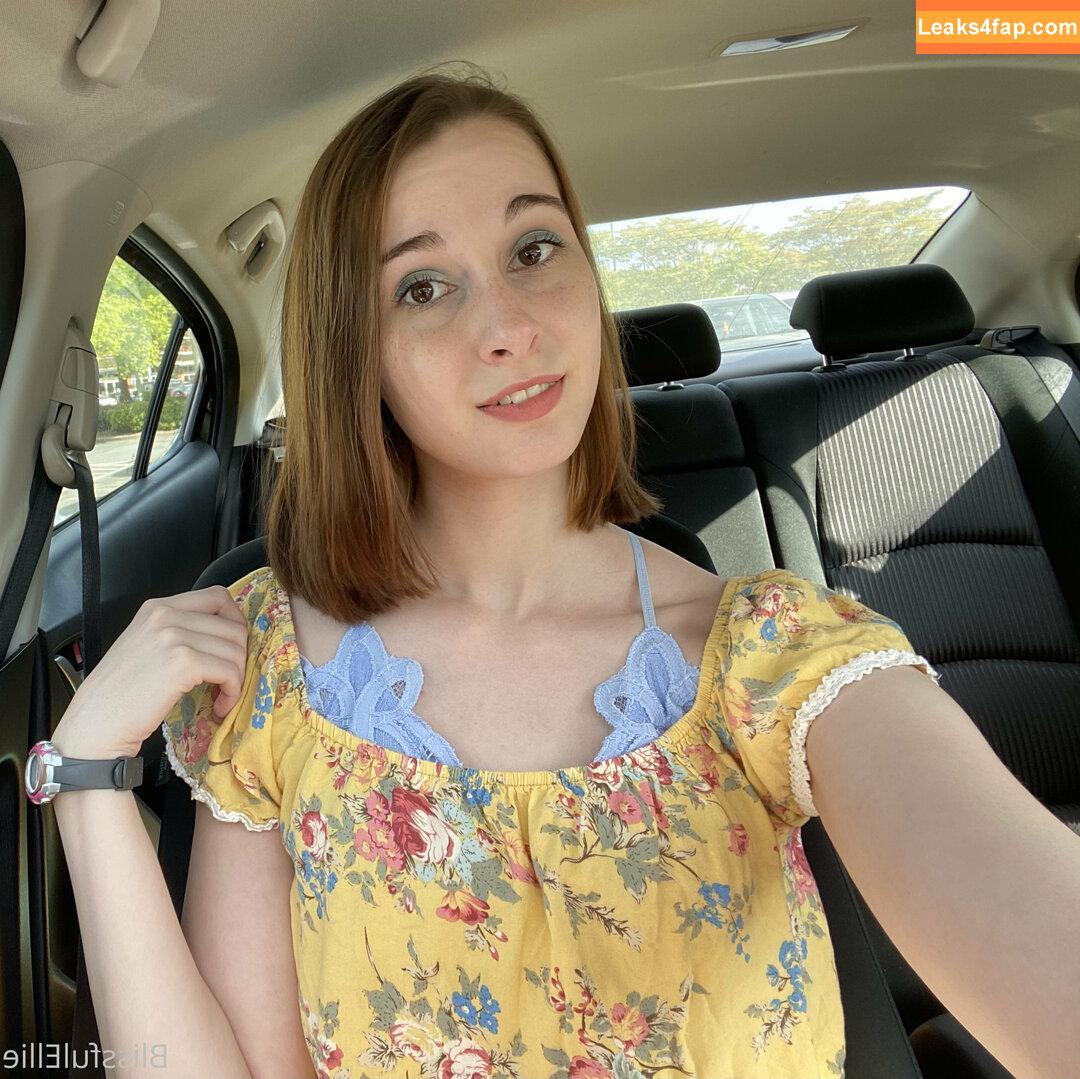blissfulellie /  leaked photo photo #0241