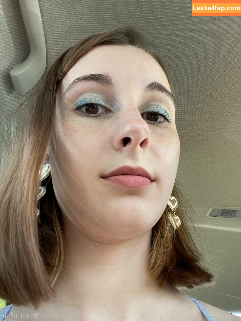 blissfulellie /  leaked photo photo #0246