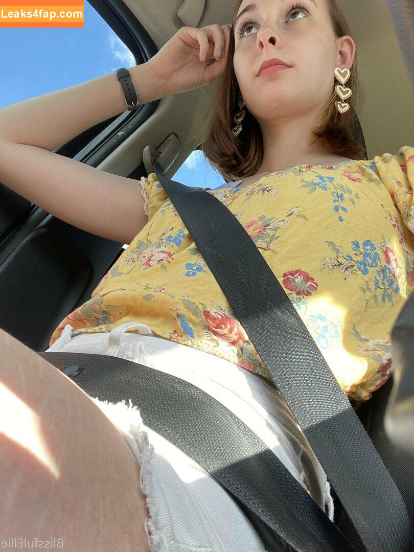 blissfulellie /  leaked photo photo #0248