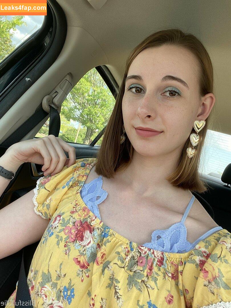 blissfulellie /  leaked photo photo #0262