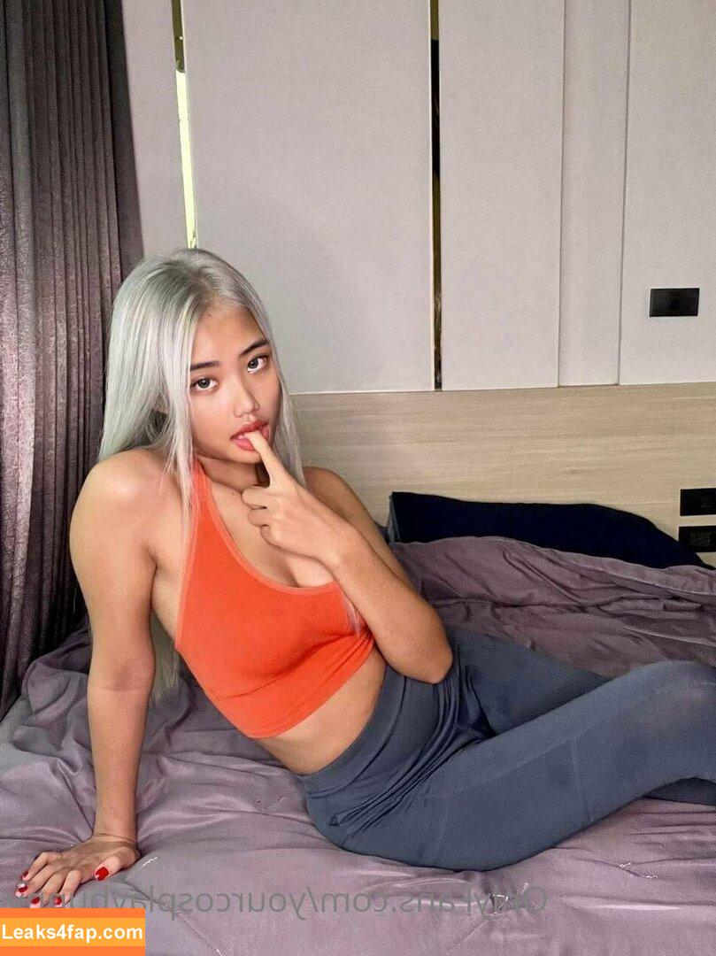 blondasian /  leaked photo photo #0002