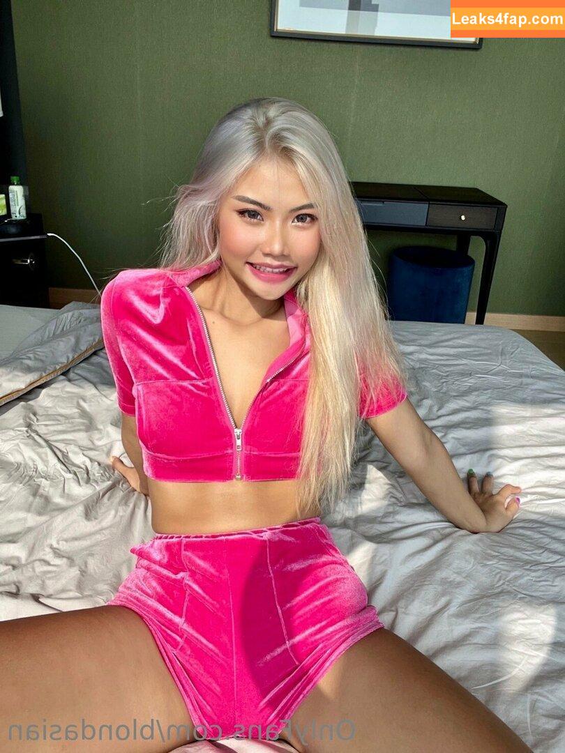 blondasian /  leaked photo photo #0025