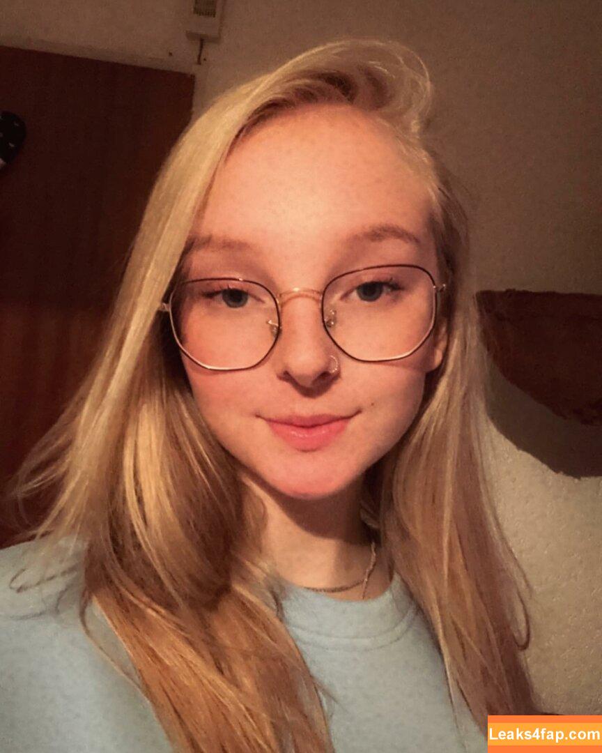 blonde_vivi /  leaked photo photo #0029