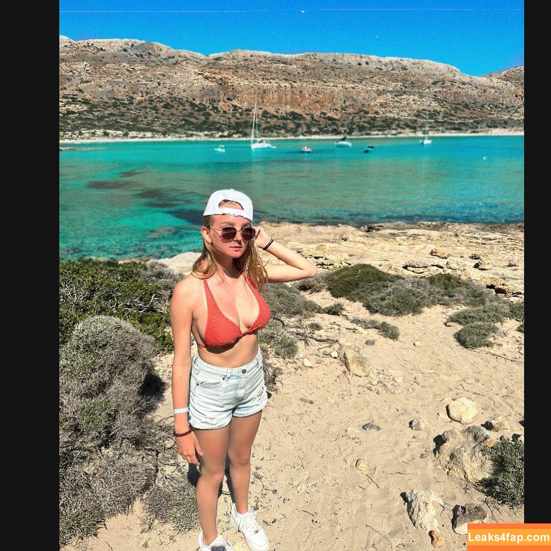 blonde_vivi /  leaked photo photo #0094
